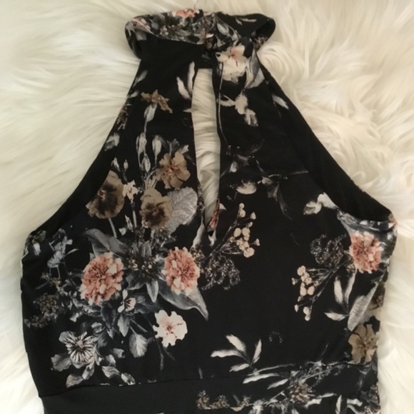 Veronica M Boho Chic Halter Maxi Dress - Picture 4 of 8